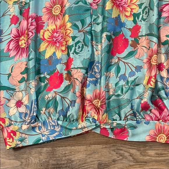 Umgee Multicolor Floral Blouse - Picture 5 of 8